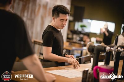 คืนวันศุกร์กับ Estrella Galicia Draught ที่ วิชเบียร์ เดอะ วิว — photo 19