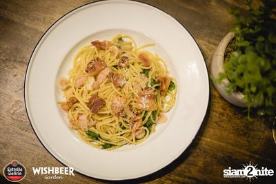 คืนวันศุกร์กับ Estrella Galicia Draught ที่ วิชเบียร์ เดอะ วิว — photo 52