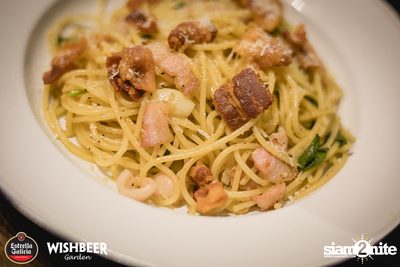 คืนวันศุกร์กับ Estrella Galicia Draught ที่ วิชเบียร์ เดอะ วิว — photo 56