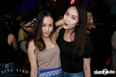 BLING IT กับ Bangkok Invaders ที่ ซิง ซิง เธียเตอร์ — photo 37