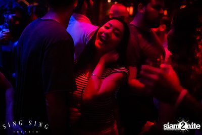 BLING IT กับ Bangkok Invaders ที่ ซิง ซิง เธียเตอร์ — photo 48