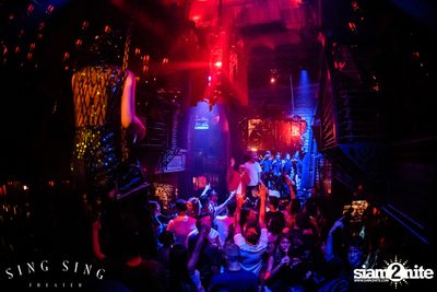 BLING IT กับ Bangkok Invaders ที่ ซิง ซิง เธียเตอร์ — photo 85
