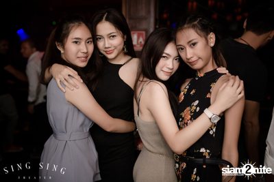 BLING IT กับ Bangkok Invaders ที่ ซิง ซิง เธียเตอร์ — photo 104