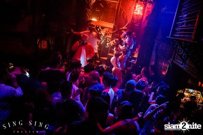 BLING IT กับ Bangkok Invaders ที่ ซิง ซิง เธียเตอร์ — photo 108