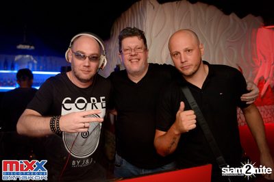 Hot Pants Meets Stilettos Party at MIXX Bangkok — photo 42