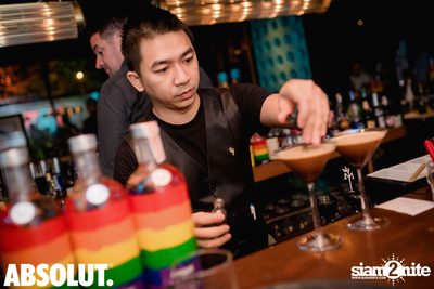 Over The Rainbow Launch Party ที่ แคคตัส บาร์ — photo 89