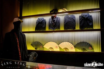 BLING IT กับ Bangkok Invaders ที่ ซิง ซิง เธียเตอร์ — photo 2