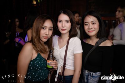 BLING IT กับ Bangkok Invaders ที่ ซิง ซิง เธียเตอร์ — photo 18