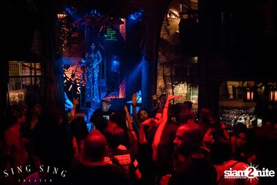 BLING IT กับ Bangkok Invaders ที่ ซิง ซิง เธียเตอร์ — photo 46