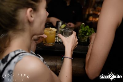 BLING IT กับ Bangkok Invaders ที่ ซิง ซิง เธียเตอร์ — photo 73