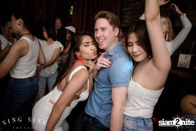 BLING IT กับ Bangkok Invaders ที่ ซิง ซิง เธียเตอร์ — photo 81