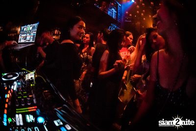 BLING IT กับ Bangkok Invaders ที่ ซิง ซิง เธียเตอร์ — photo 96