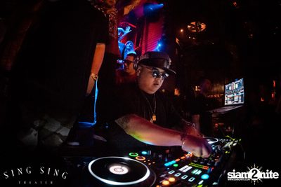 BLING IT กับ Bangkok Invaders ที่ ซิง ซิง เธียเตอร์ — photo 97
