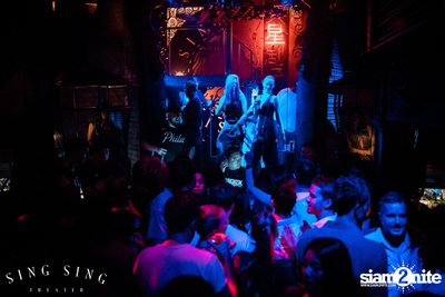 BLING IT กับ Bangkok Invaders ที่ ซิง ซิง เธียเตอร์ — photo 109