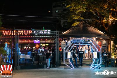Singha Light: Blue Planet Revolution 4.5 ที่ วอร์ม อัพ คาเฟ่ เชียงใหม่ — photo 8