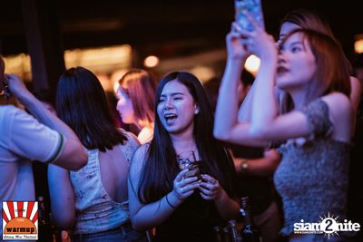 Singha Light: Blue Planet Revolution 4.5 ที่ วอร์ม อัพ คาเฟ่ เชียงใหม่ — photo 51
