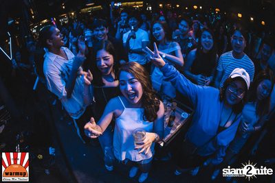 Singha Light: Blue Planet Revolution 4.5 ที่ วอร์ม อัพ คาเฟ่ เชียงใหม่ — photo 80