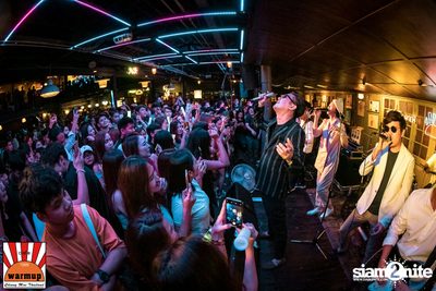 Singha Light: Blue Planet Revolution 4.5 ที่ วอร์ม อัพ คาเฟ่ เชียงใหม่ — photo 107