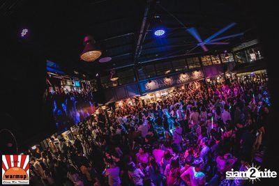 Singha Light: Blue Planet Revolution 4.5 ที่ วอร์ม อัพ คาเฟ่ เชียงใหม่ — photo 132