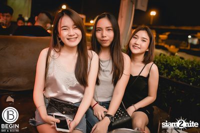 Fridays ที่ร้าน บีกิน บาร์, ถนนศรีนครินทร์ — photo 27