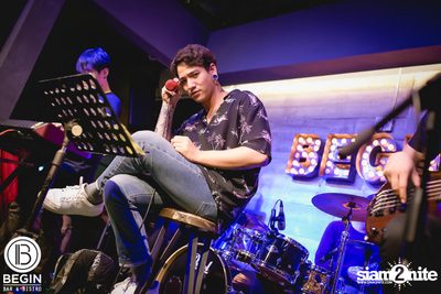 Fridays ที่ร้าน บีกิน บาร์, ถนนศรีนครินทร์ — photo 46