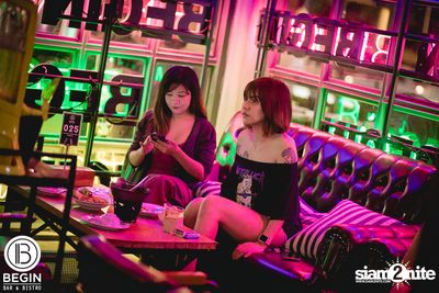 Fridays ที่ร้าน บีกิน บาร์, ถนนศรีนครินทร์ — photo 61