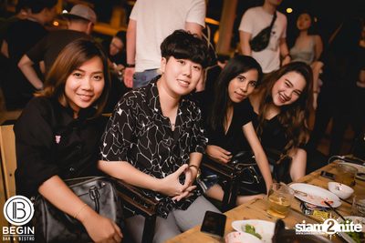 Fridays ที่ร้าน บีกิน บาร์, ถนนศรีนครินทร์ — photo 81