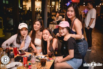 Fridays ที่ร้าน บีกิน บาร์, ถนนศรีนครินทร์ — photo 85