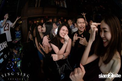 BLING IT กับ Bangkok Invaders ที่ ซิง ซิง เธียเตอร์ — photo 75