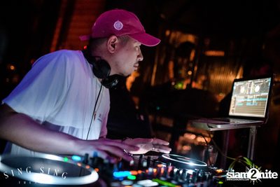 BLING IT กับ Bangkok Invaders ที่ ซิง ซิง เธียเตอร์ — photo 102