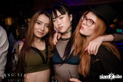 BLING IT กับ Bangkok Invaders ที่ ซิง ซิง เธียเตอร์ — photo 112