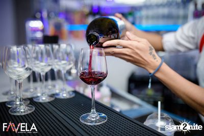 Ladies Night at Favela Thonglor — photo 15
