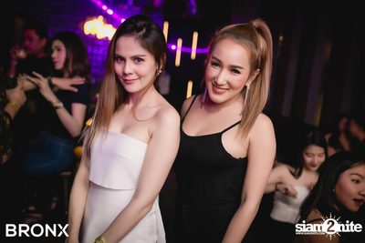 BRONX นำเสนอ UrboyTJ x CD Guntee — photo 34