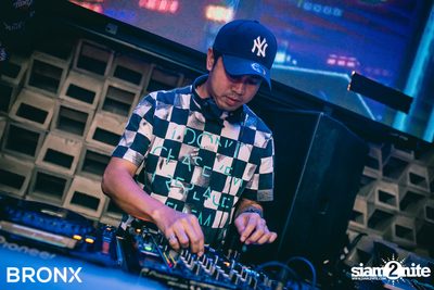 BRONX นำเสนอ UrboyTJ x CD Guntee — photo 45