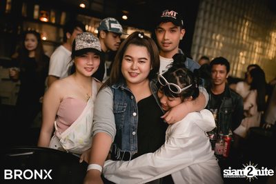 BRONX นำเสนอ UrboyTJ x CD Guntee — photo 56
