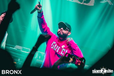 BRONX นำเสนอ UrboyTJ x CD Guntee — photo 73