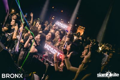 BRONX นำเสนอ UrboyTJ x CD Guntee — photo 110
