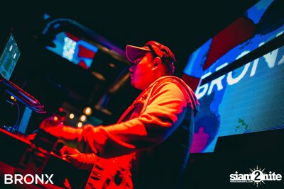 BRONX นำเสนอ UrboyTJ x CD Guntee — photo 136
