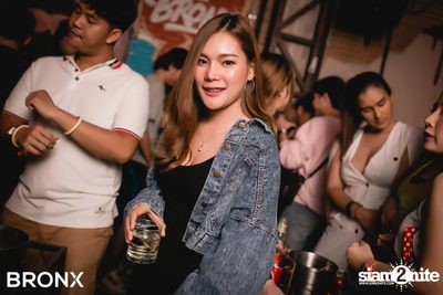 BRONX นำเสนอ UrboyTJ x CD Guntee — photo 139