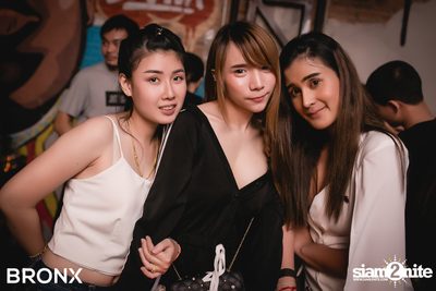 BRONX นำเสนอ UrboyTJ x CD Guntee — photo 141
