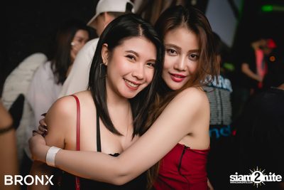 BRONX นำเสนอ UrboyTJ x CD Guntee — photo 146