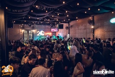 Oat Pramote at 20Something Bar — photo 3
