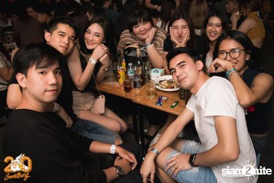 Oat Pramote at 20Something Bar — photo 8