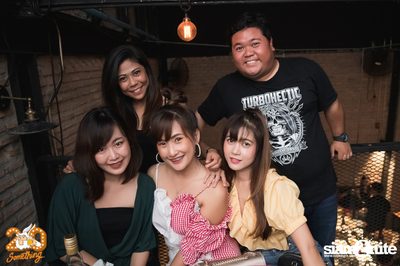 Oat Pramote at 20Something Bar — photo 20