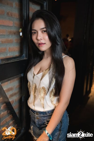 Oat Pramote at 20Something Bar — photo 28