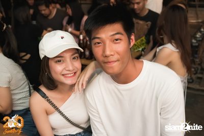 Oat Pramote at 20Something Bar — photo 30