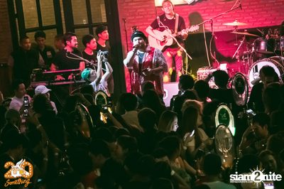 Oat Pramote at 20Something Bar — photo 73