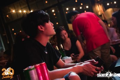 Oat Pramote at 20Something Bar — photo 81