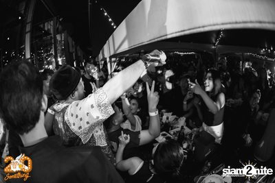 Oat Pramote at 20Something Bar — photo 103