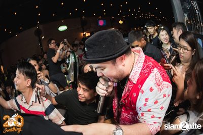 Oat Pramote at 20Something Bar — photo 104